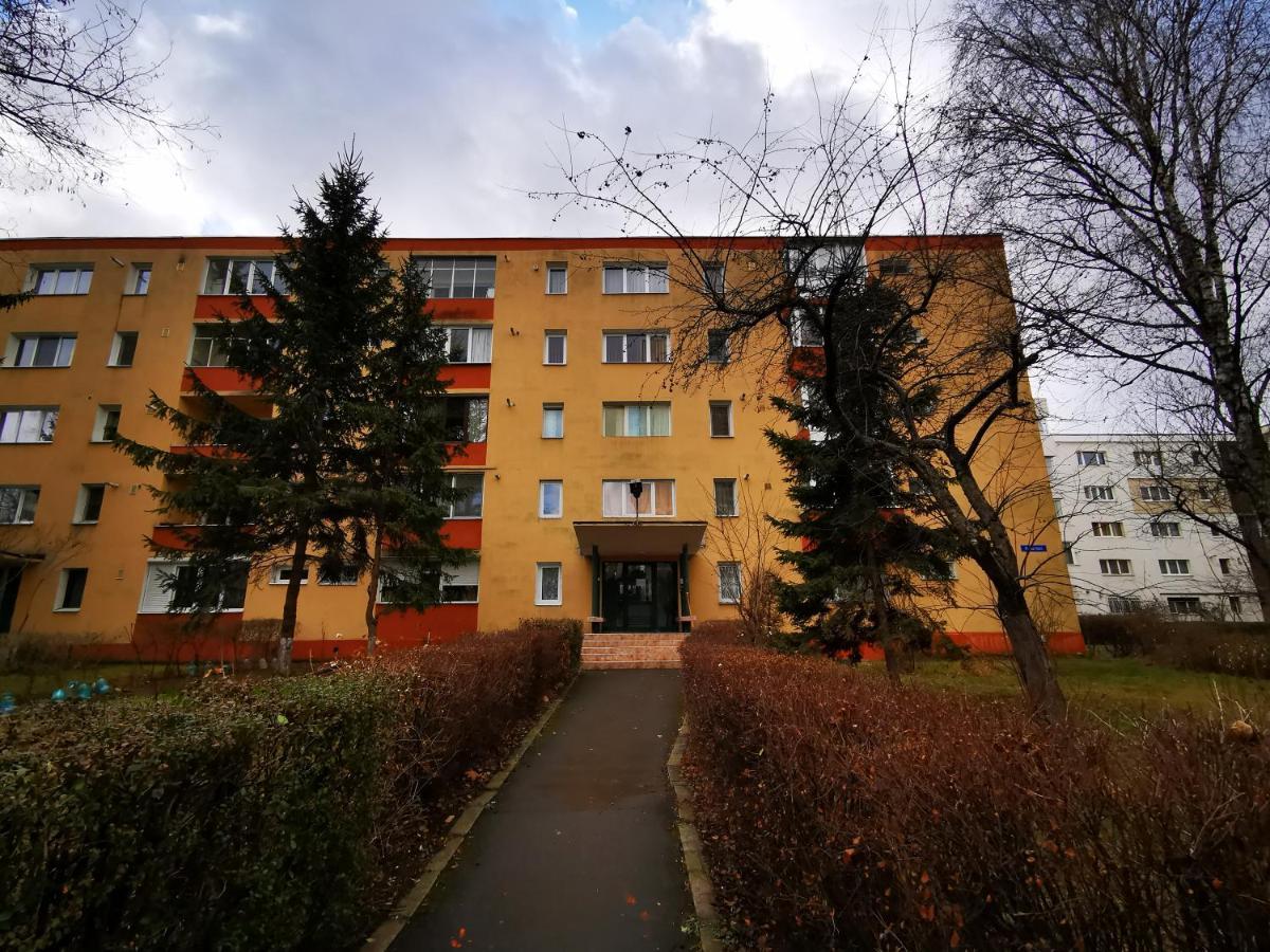 Apartamento Garsoniera Flamingo Garii 4 Braşov Exterior foto